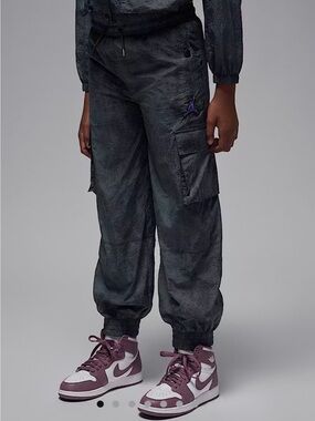 Jordan Kids Cargo Joggers in Charcoal with Purple Logo